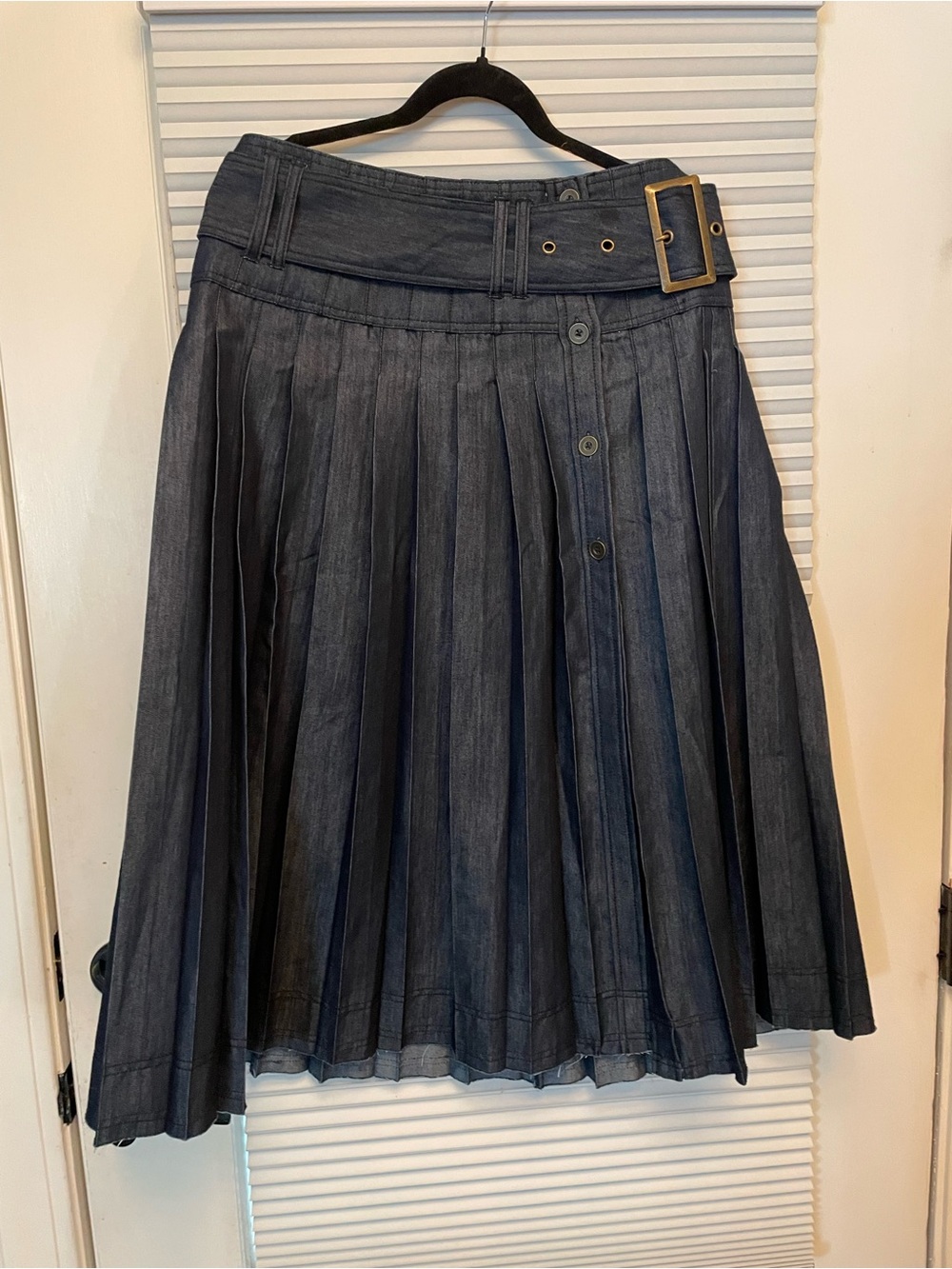 Anthropologie pilcro low slung Pleated dark Denim Skirt with Belt 10 - Picture 10 of 11